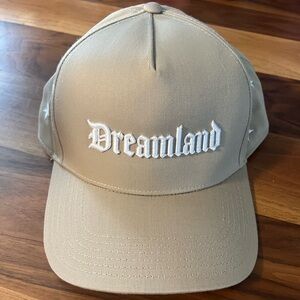 Lonely ghost trucker hat “Dreamland”.